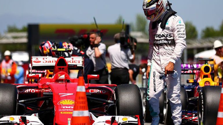 Hamilton: Είναι ξεκάθαρο τι συμβαίνει στη Ferrari»